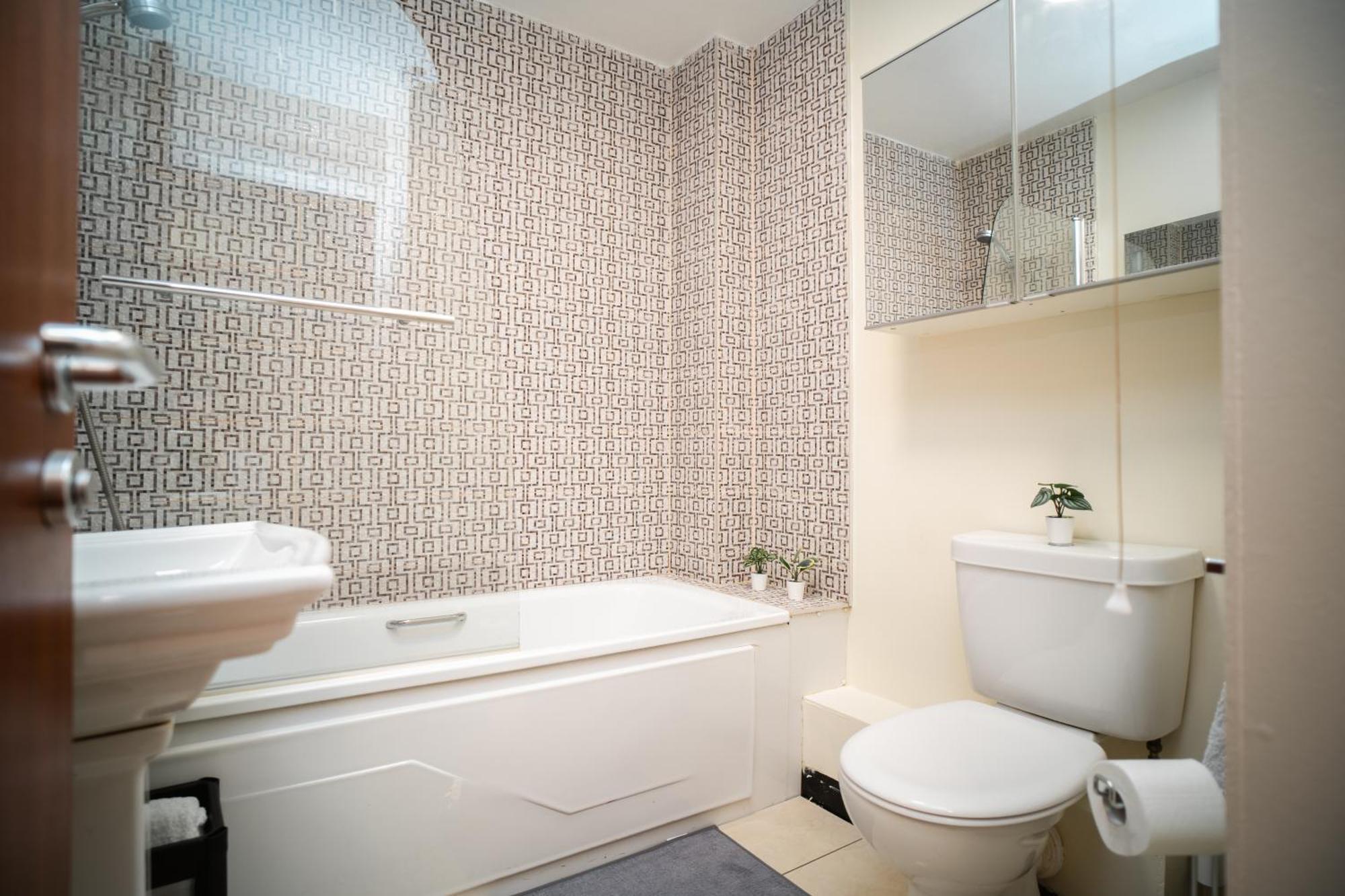 Central Duplex Apartment In Belfast City Centre 외부 사진